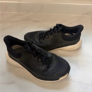 Lululemon Chargefeel Workout Low 2 Women’s Tennis Shoes Black/White Size 7